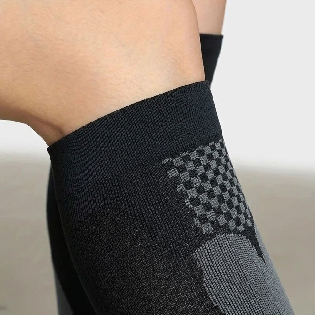 RUNNR Gradient Compression Socks (Pair)