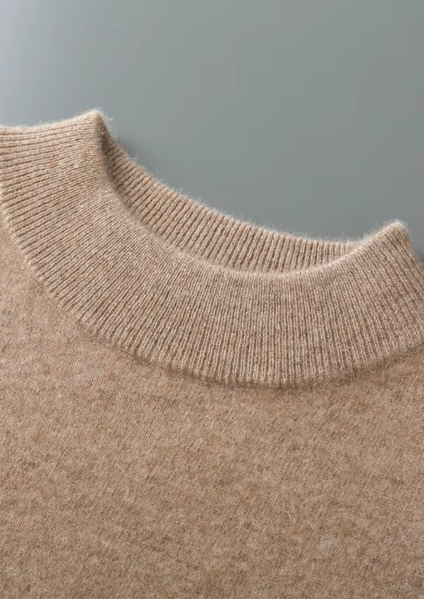 PURE EXTRA-FINE MERINO WOOL CLASSIC MOCKNECK