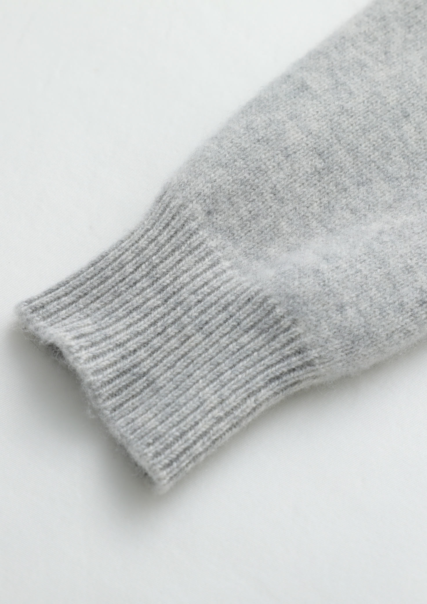 PURE EXTRA-FINE MERINO WOOL LUZZO SET - LIGHT GRAY