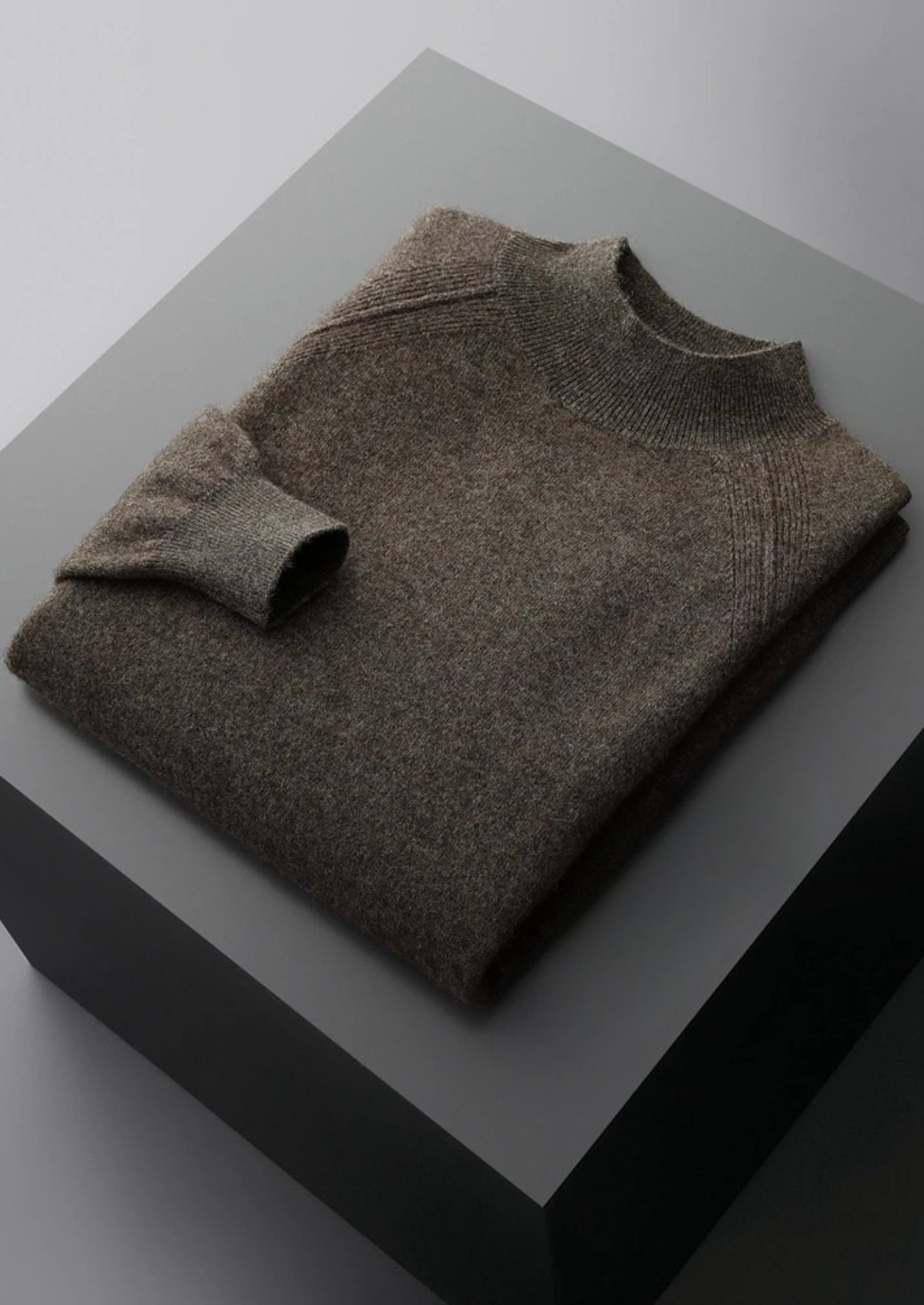 PURE EXTRA-FINE MERINO WOOL RAGLAN MOCKNECK