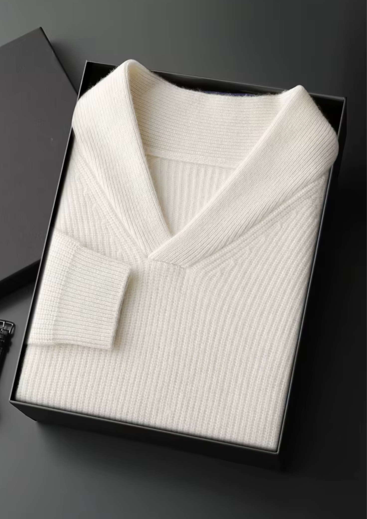 PREMIUM CASHMERE RIBBED V-NECK SWEATER