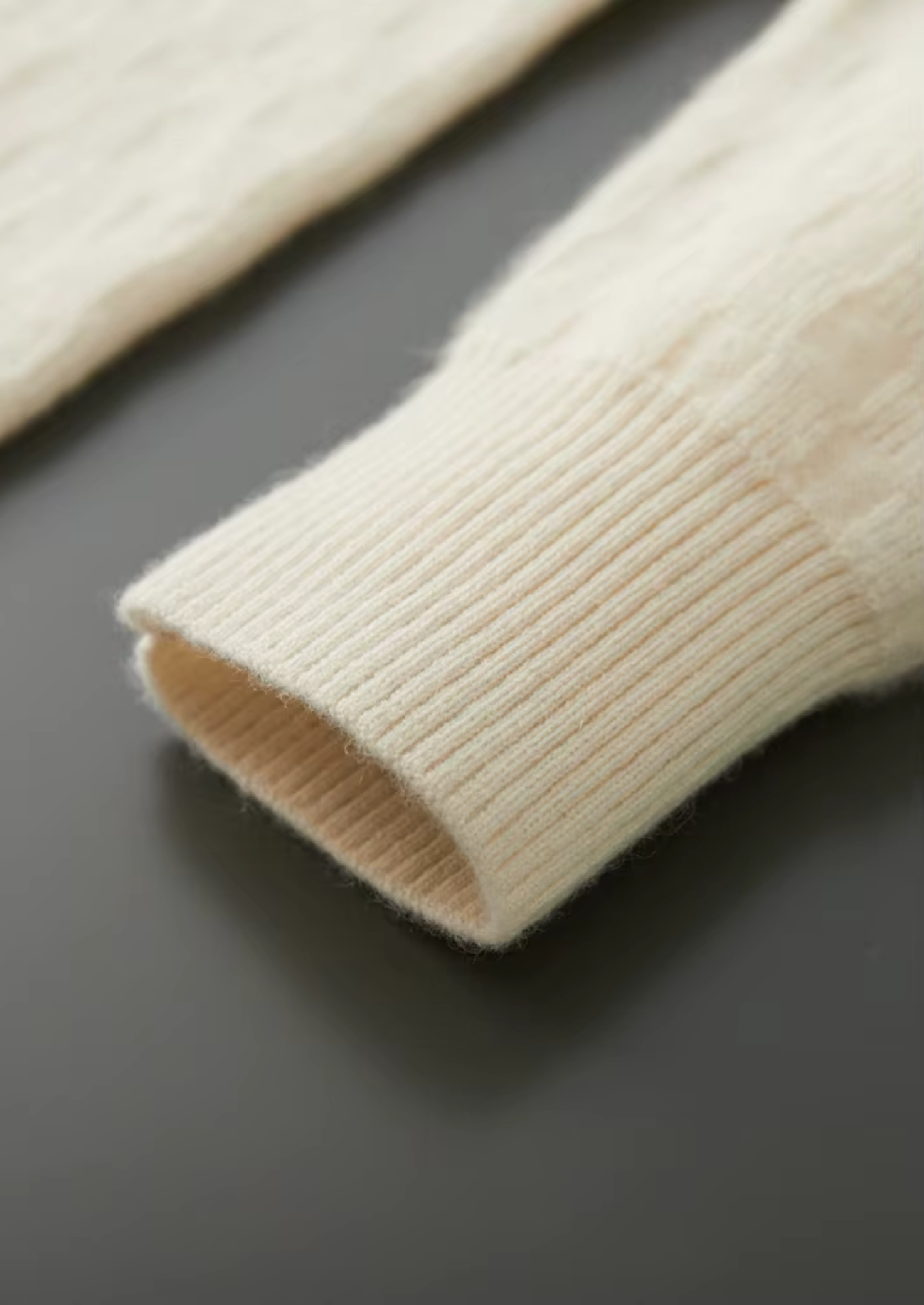 PURE EXTRA-FINE MERINO WOOL TEXTURED CREWNECK